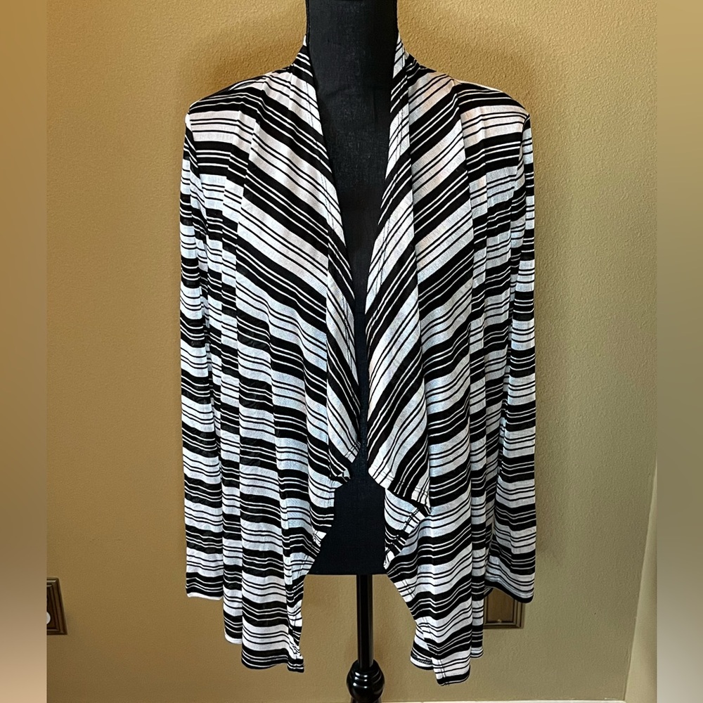 Black silver gray stripped cardigan Size Medium NWOT winter coat jacket sweater